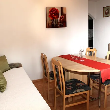 House Lucija Apartment