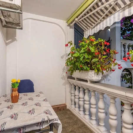 House Lucija 波雷奇