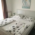 House Lucija * بوريتش
